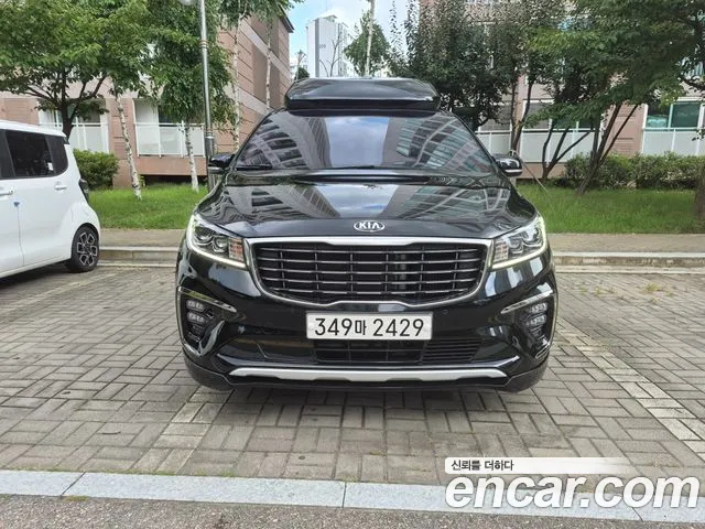 Kia Carnival 2019 thumb 3