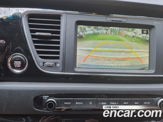 Kia Carnival 2019 thumb 9