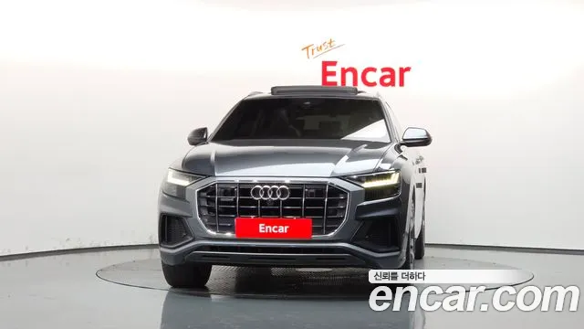 Audi Q8 2021 thumb 3