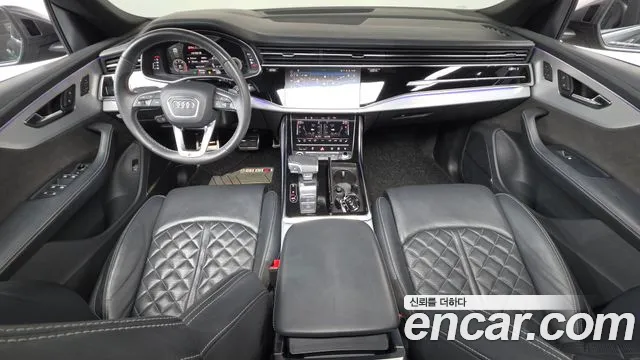 Audi Q8 2021 thumb 7
