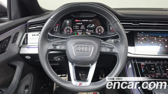 Audi Q8 2021 thumb 12