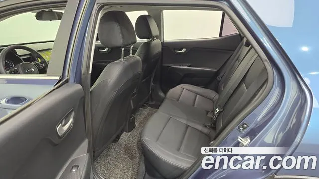 Kia Stonic 2019 thumb 11