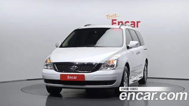 Kia Carnival 2012 thumb 2