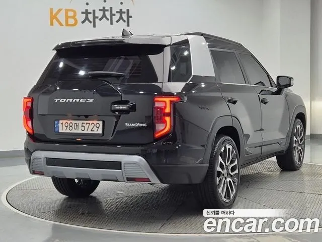 KG_Mobility_Ssangyong Torres 2022 thumb 4