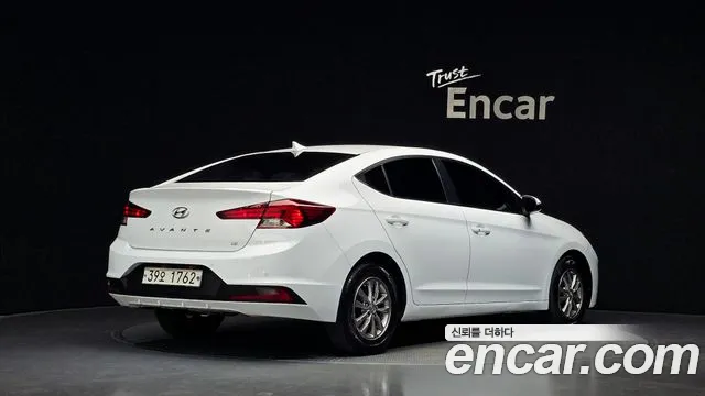 Hyundai Avante 2018 thumb 2
