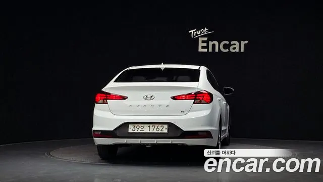 Hyundai Avante 2018 thumb 4