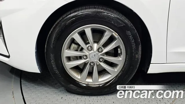 Hyundai Avante 2018 thumb 5