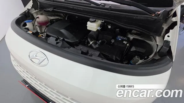 Hyundai Staria 2021 thumb 6
