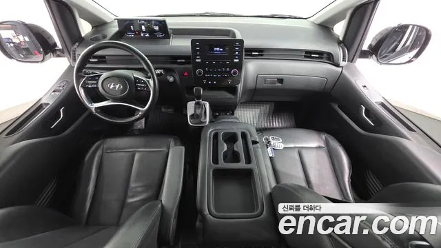 Hyundai Staria 2021 thumb 7