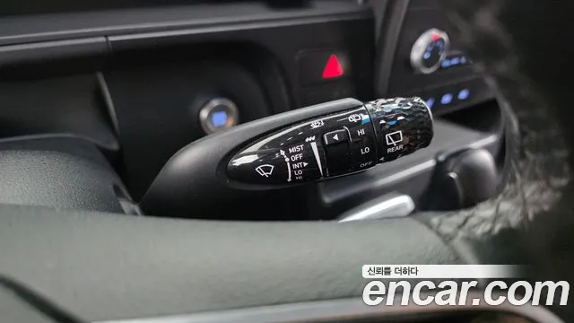 Hyundai Staria 2021 thumb 12