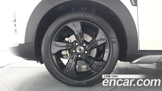 KG_Mobility_Ssangyong TIBOLI 2023 thumb 4