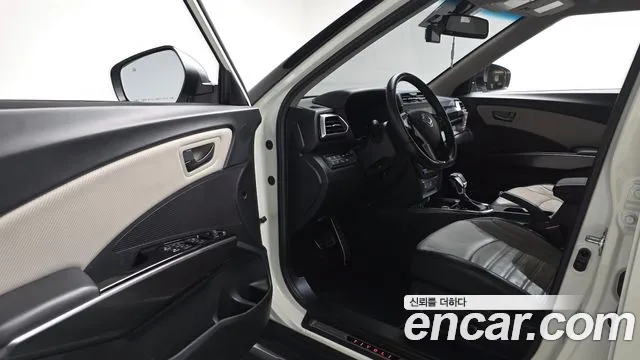 KG_Mobility_Ssangyong TIBOLI 2023 thumb 9