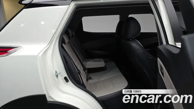 KG_Mobility_Ssangyong TIBOLI 2023 thumb 10