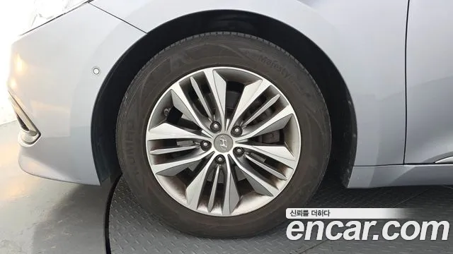 Hyundai Grandeur 2016 thumb 5