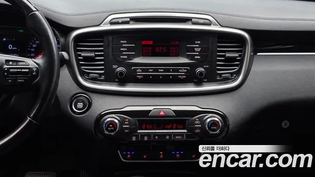 Kia Sorento 2015 thumb 12
