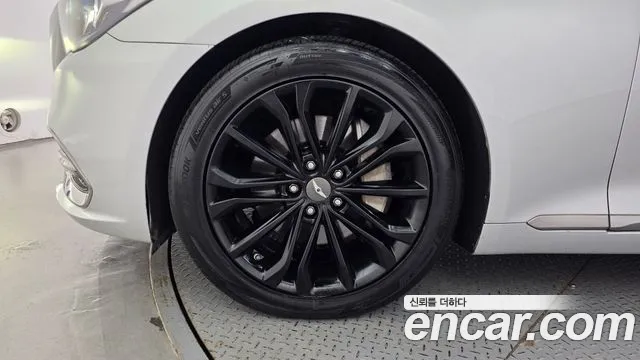 Hyundai Genesis 2014 thumb 5