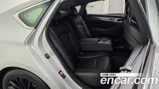 Hyundai Genesis 2014 thumb 11