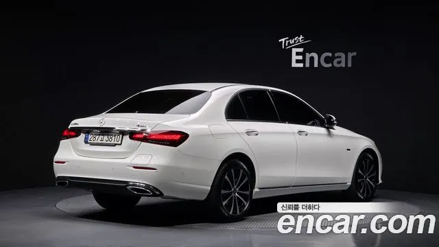 Mercedes-Benz E-Класс 2021 thumb 2