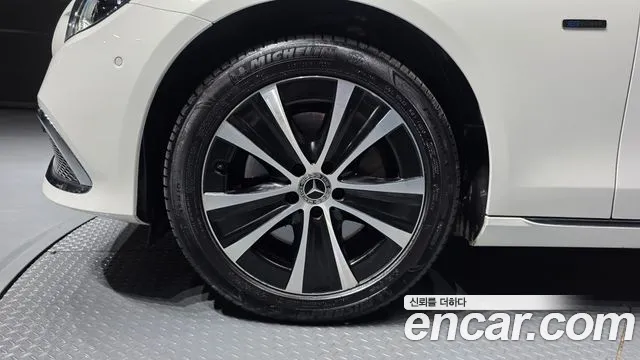Mercedes-Benz E-Класс 2021 thumb 5