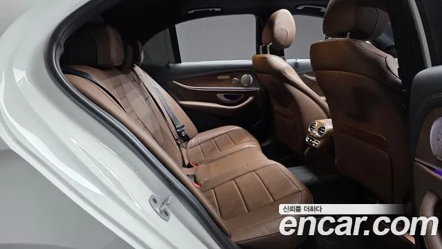 Mercedes-Benz E-Класс 2021 thumb 11