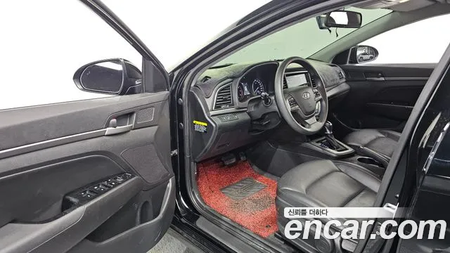 Hyundai Avante 2018 thumb 10