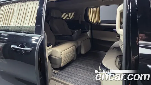 Kia Carnival 2021 thumb 12
