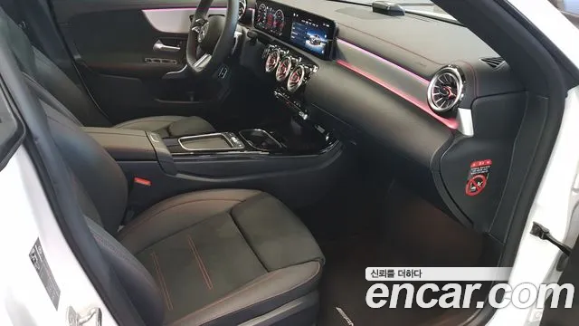 Mercedes-Benz CLA 2026 thumb 9