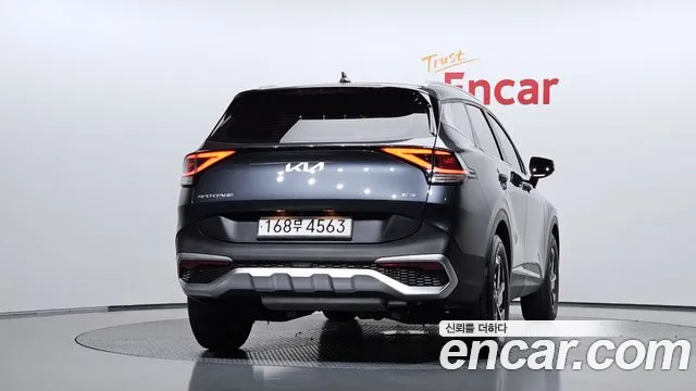 Kia Sportage 2023 thumb 4