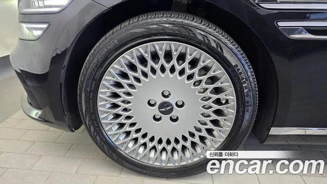 Genesis G80 2024 thumb 5