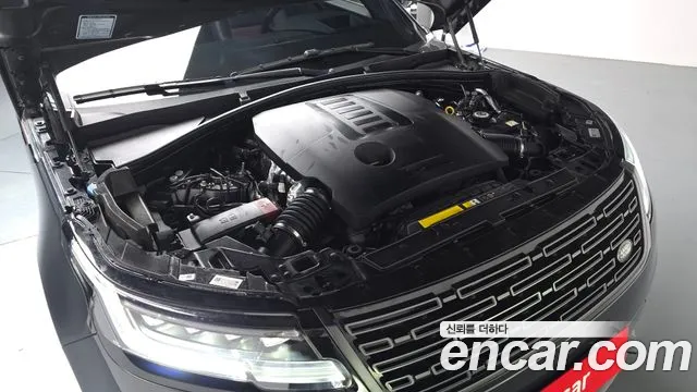 Land Rover Range Rover Velar 2025 thumb 5