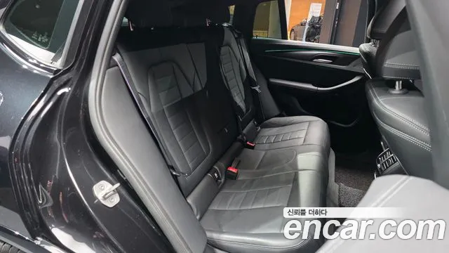 BMW X4 2022 thumb 10