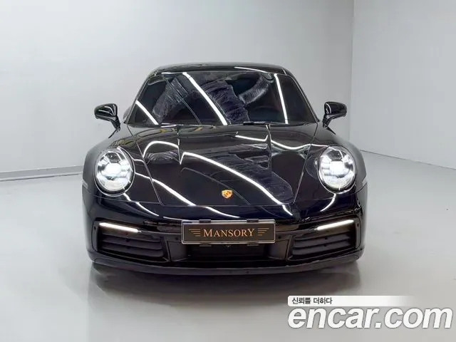 Porsche 911 2020 thumb 3