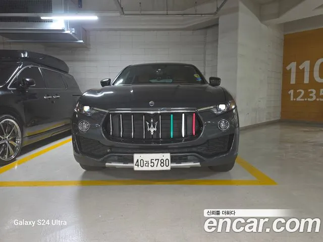 Maserati Levante 2017 thumb 3