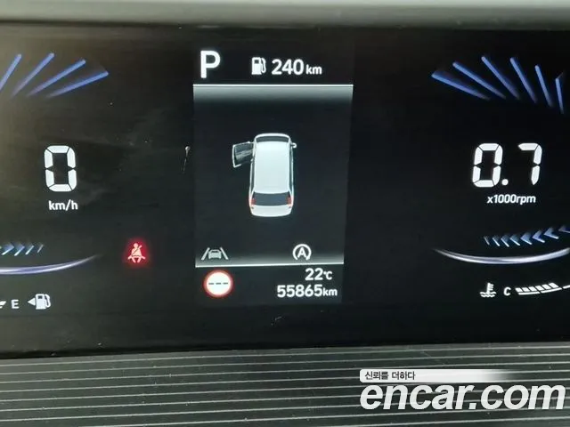 Hyundai Staria 2021 thumb 6
