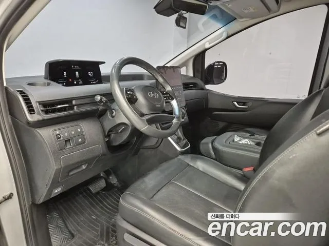Hyundai Staria 2021 thumb 8