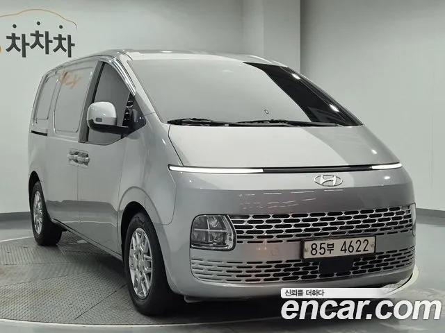 Hyundai Staria 2021 thumb 11