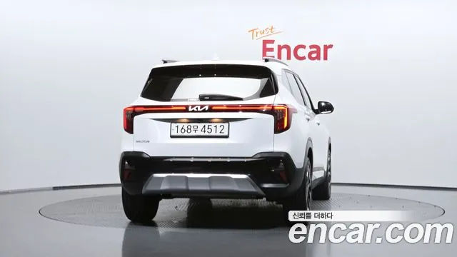 Kia Seltos 2023 thumb 4