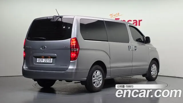 Hyundai Starex 2019 thumb 2