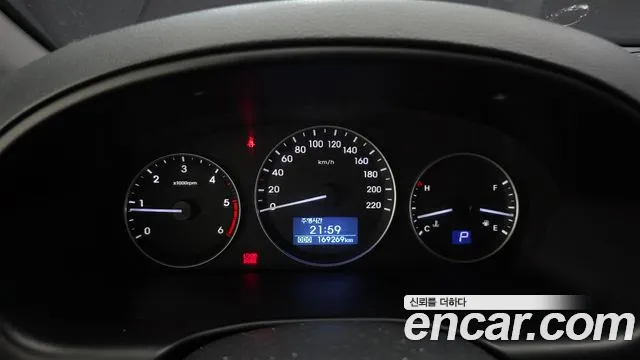 Hyundai Starex 2019 thumb 8