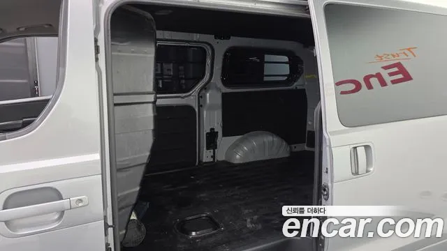 Hyundai Starex 2019 thumb 11