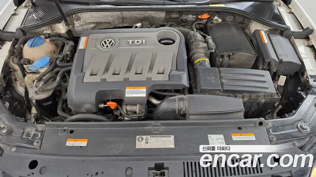 Volkswagen Passat (North America and China) 2013 thumb 6