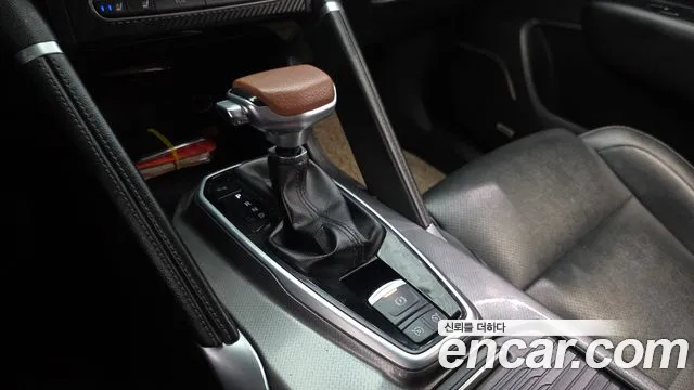 Renault-KoreaSamsung Koleos 2016 thumb 9