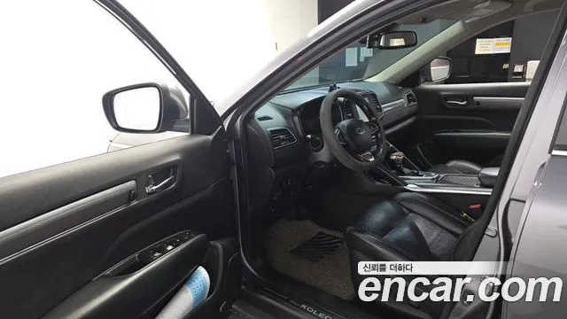 Renault-KoreaSamsung Koleos 2016 thumb 10