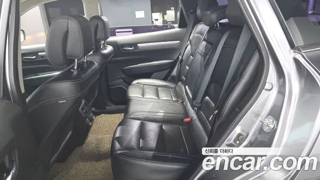 Renault-KoreaSamsung Koleos 2016 thumb 12