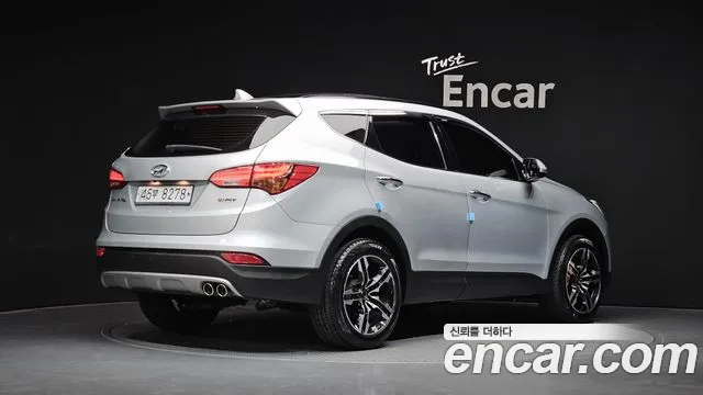 Hyundai Santa Fe 2014 thumb 2