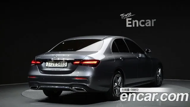 Mercedes-Benz E-Класс 2022 thumb 2