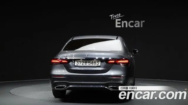 Mercedes-Benz E-Класс 2022 thumb 4