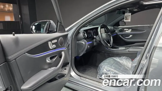 Mercedes-Benz E-Класс 2022 thumb 10