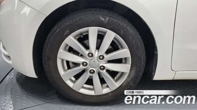 Kia K3 2014 thumb 5