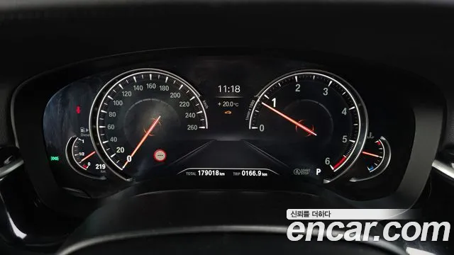 BMW 5-Series 2018 thumb 8